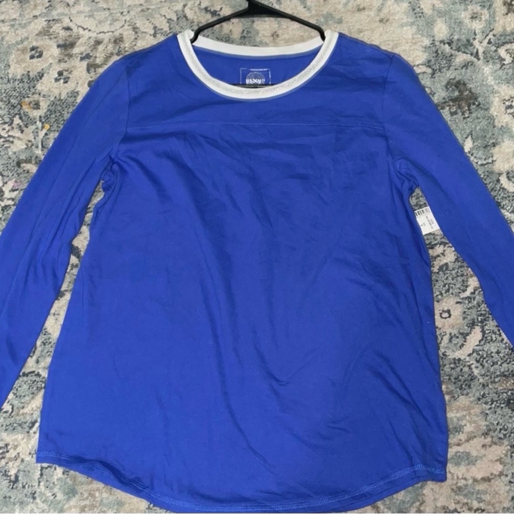 Authentic American Heritage, long sleeve sleeping wear. Size medium. Coñor blue